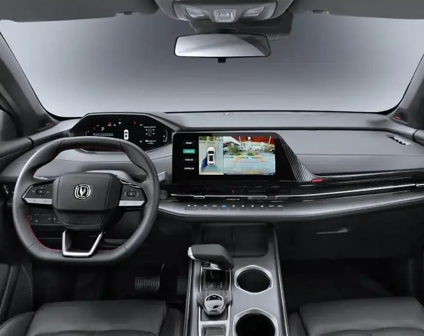 Diseño interior Changan New CS55 Plus