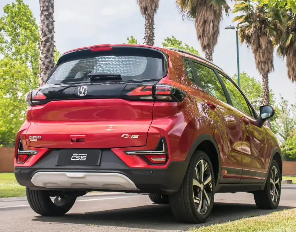 Vehículo SUV con Cámara de Retroceso