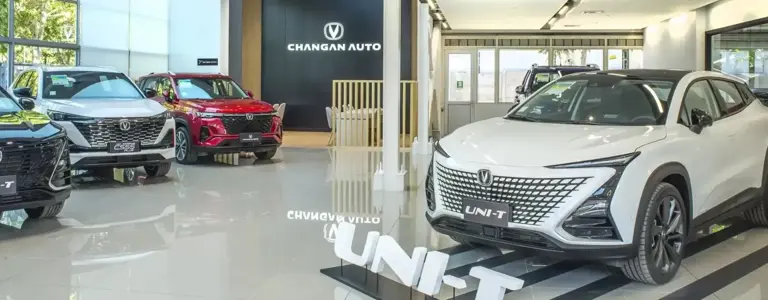 Changan inaugura nuevo local en Vitacura