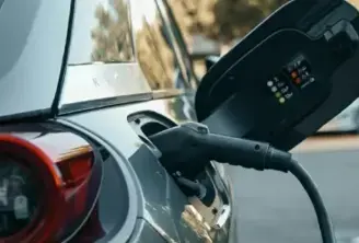 ¿Qué es un auto híbrido y por qué conviene uno en este año?