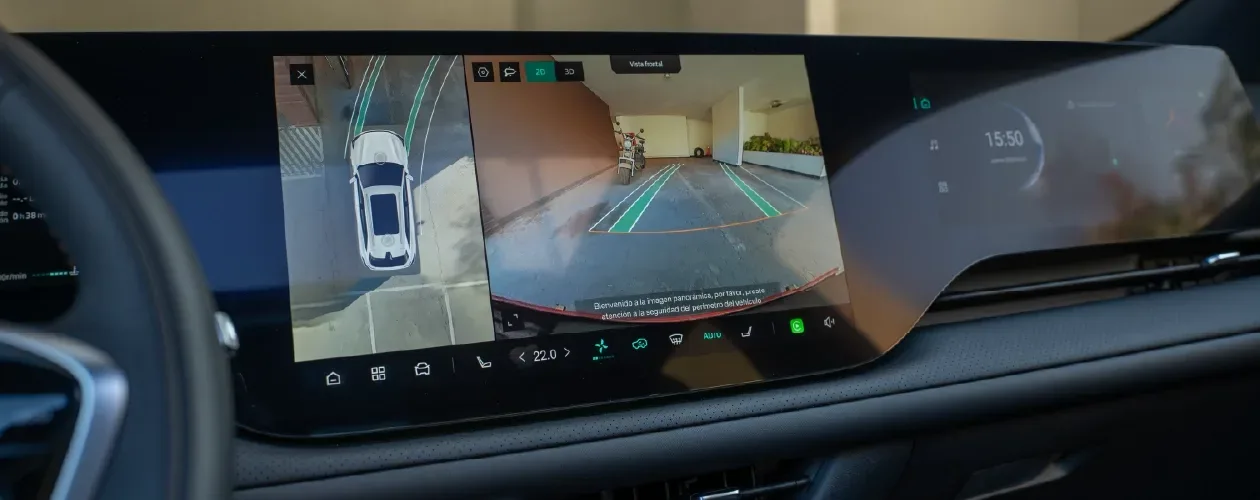 Cámara 360° con Dashcam integrada